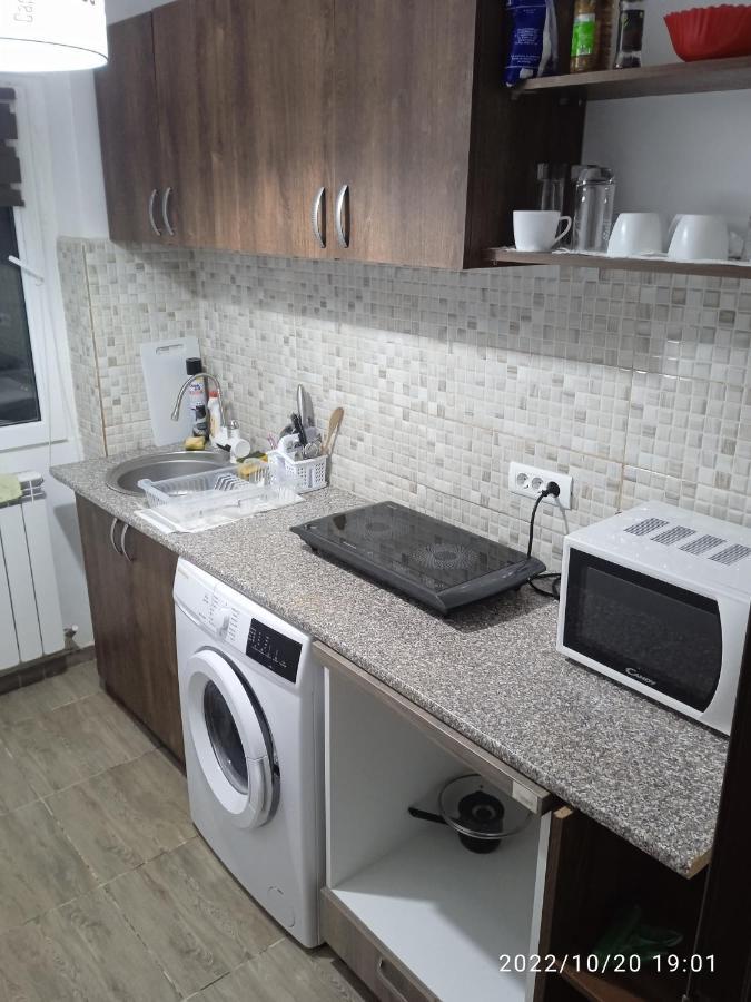 4 Rooms Apartment Tulcea Exterior photo